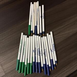 23 Vintage Holiday Inn Express Blue/Green White Advertisement Hotel Lobby Pens